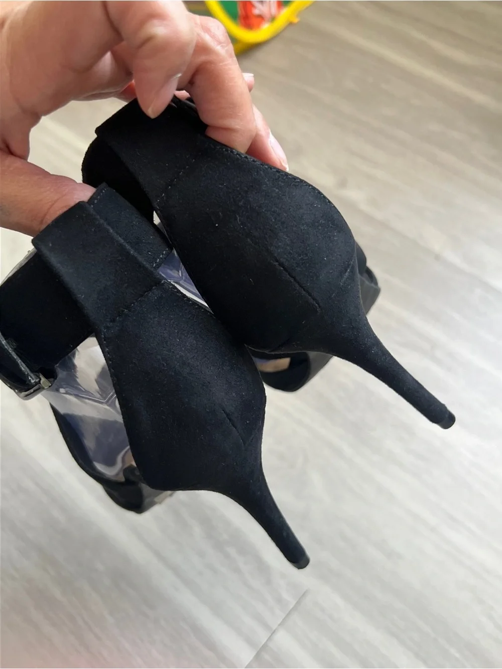 Chinese Laundry Black Pointed Toe Crisscross Ankle Strap Heels Size 10